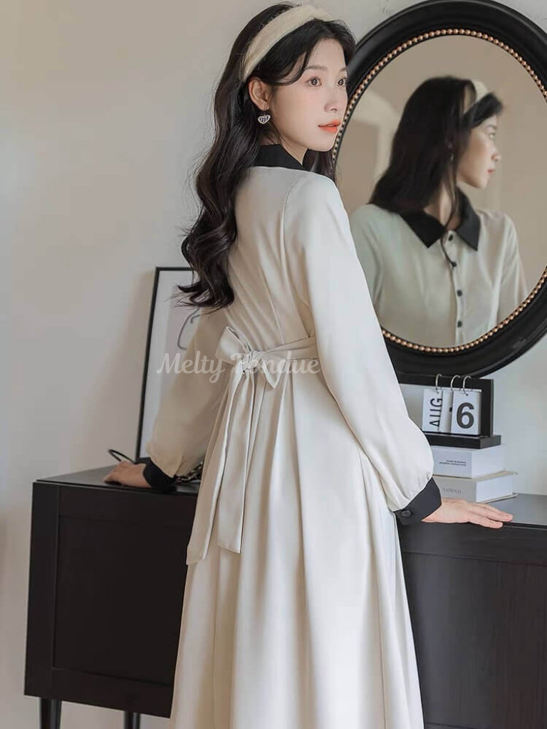 少女の背伸びワンピース