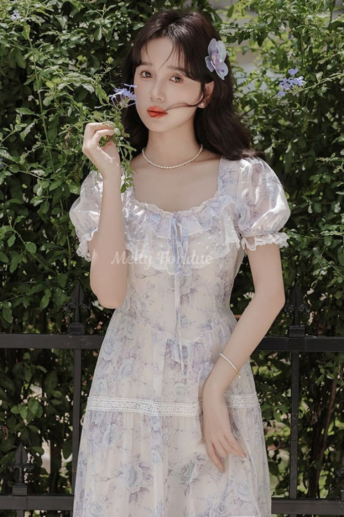 花香るお嬢様の秘密ワンピース