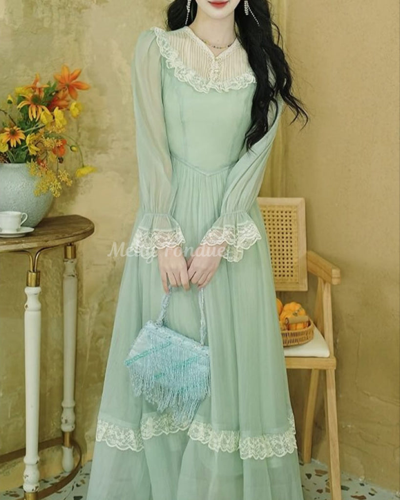 風薫る庭園のワンピース