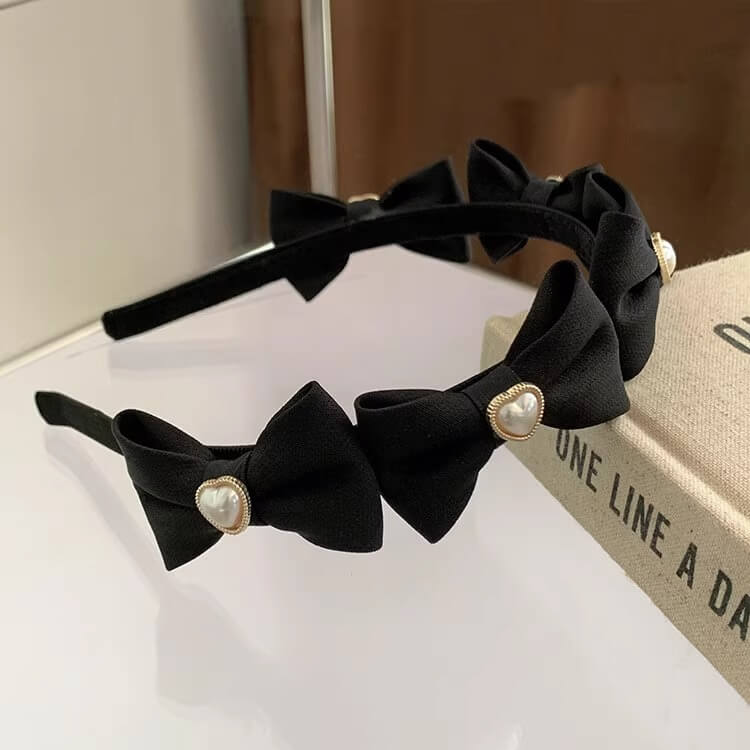 月影にきらめくリボンカチューシャ