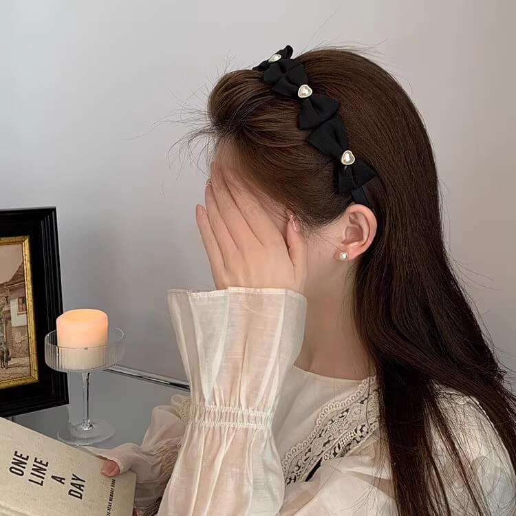 月影にきらめくリボンカチューシャ