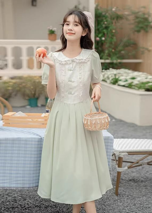 《プリンセス気分のお出かけ服》若葉の風に揺れるワンピース