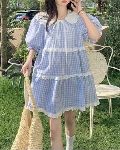 《ギンガムチェックで爽やかに》そよ風に揺れる休日チェックワンピース
