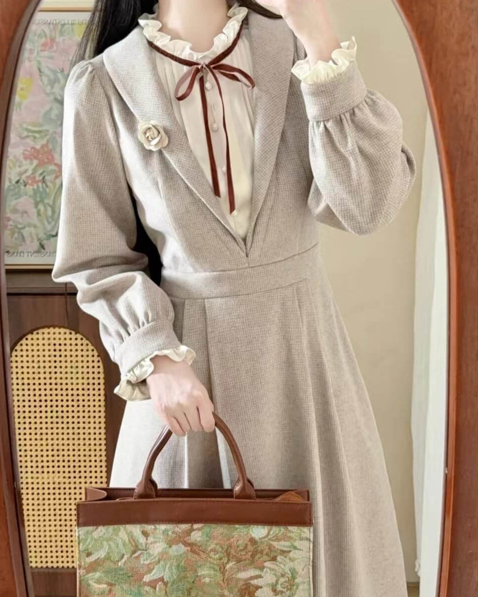 《上品さを引き立てる》静寂の午後に花咲くワンピース