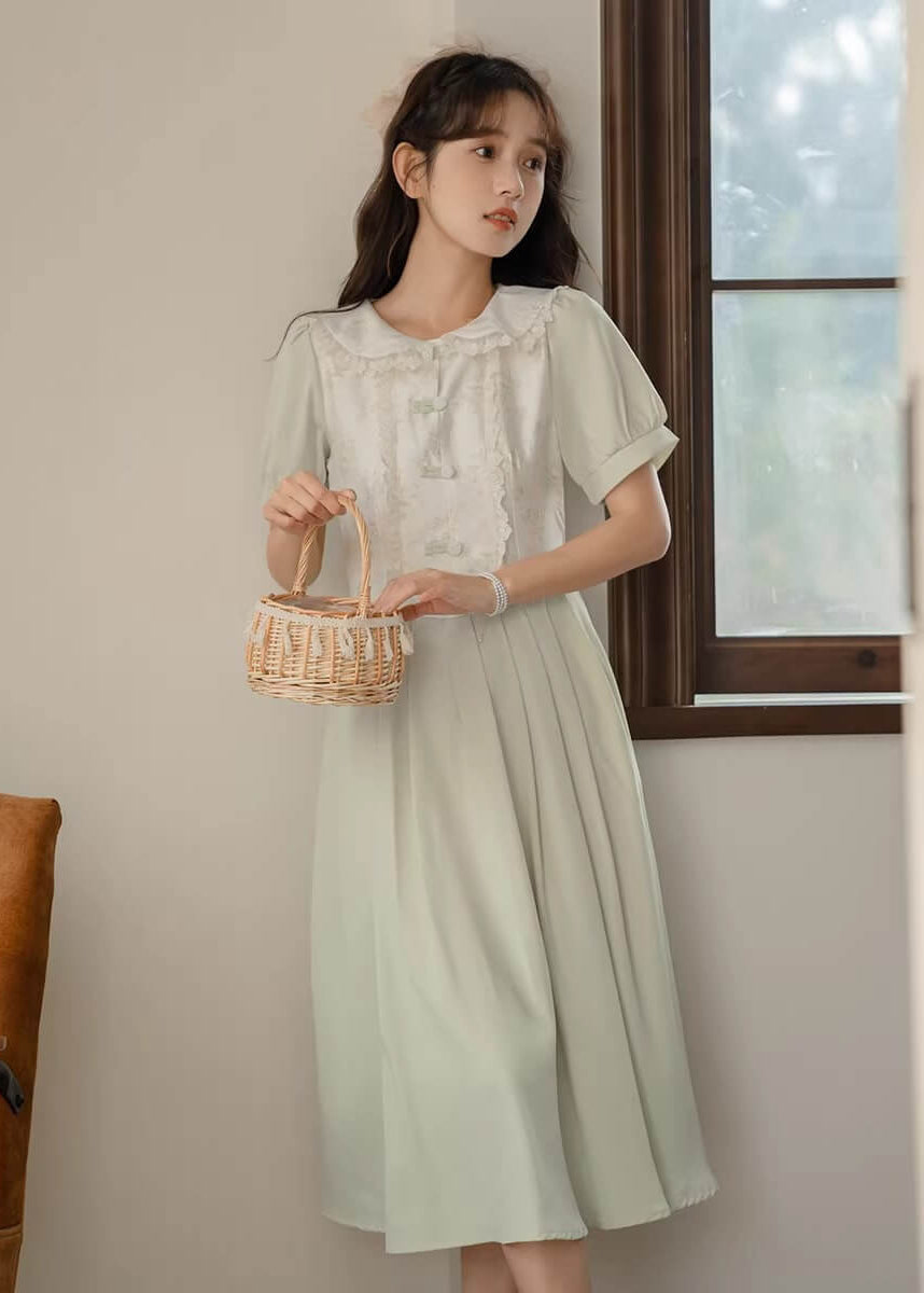 《プリンセス気分のお出かけ服》若葉の風に揺れるワンピース