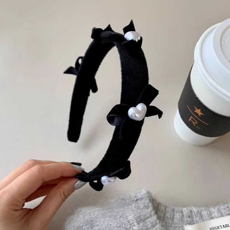 ハートの約束を結ぶリボンカチューシャ