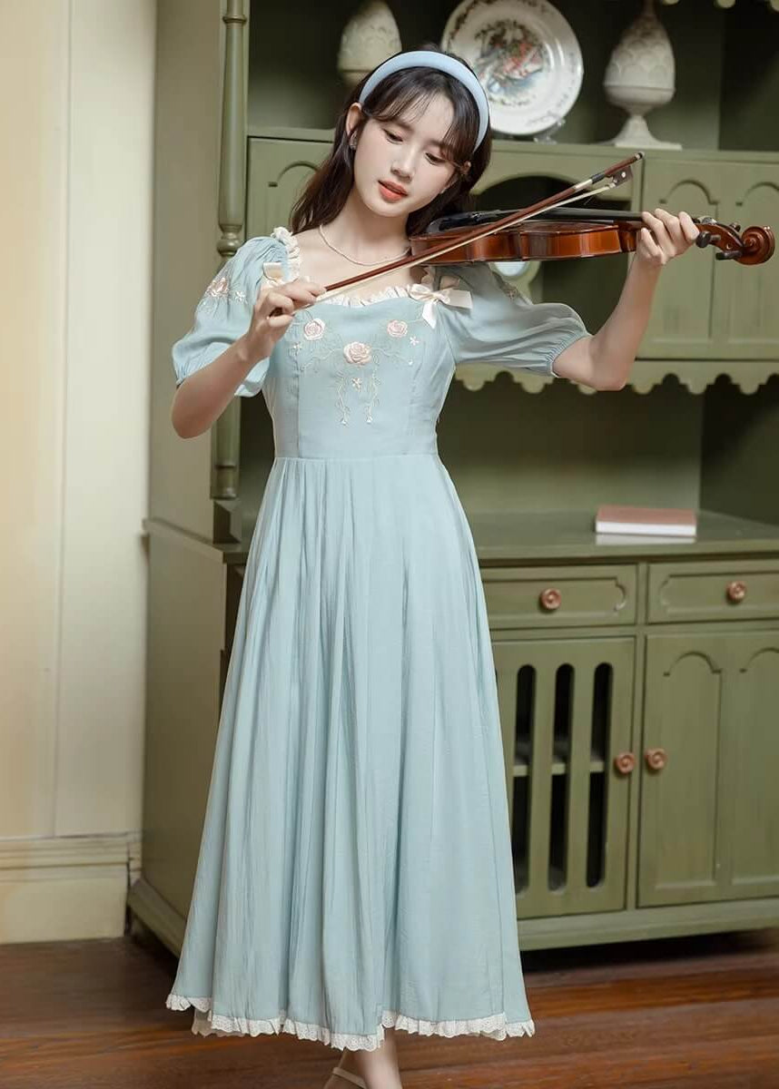 《ふわり揺れるロング丈》湖畔に咲く薔薇ワンピース