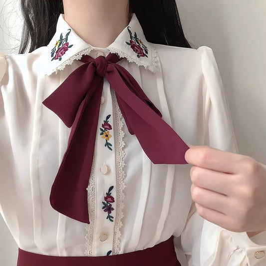 《選べる2カラー》小さな誓いと花束ブラウス（全2色）