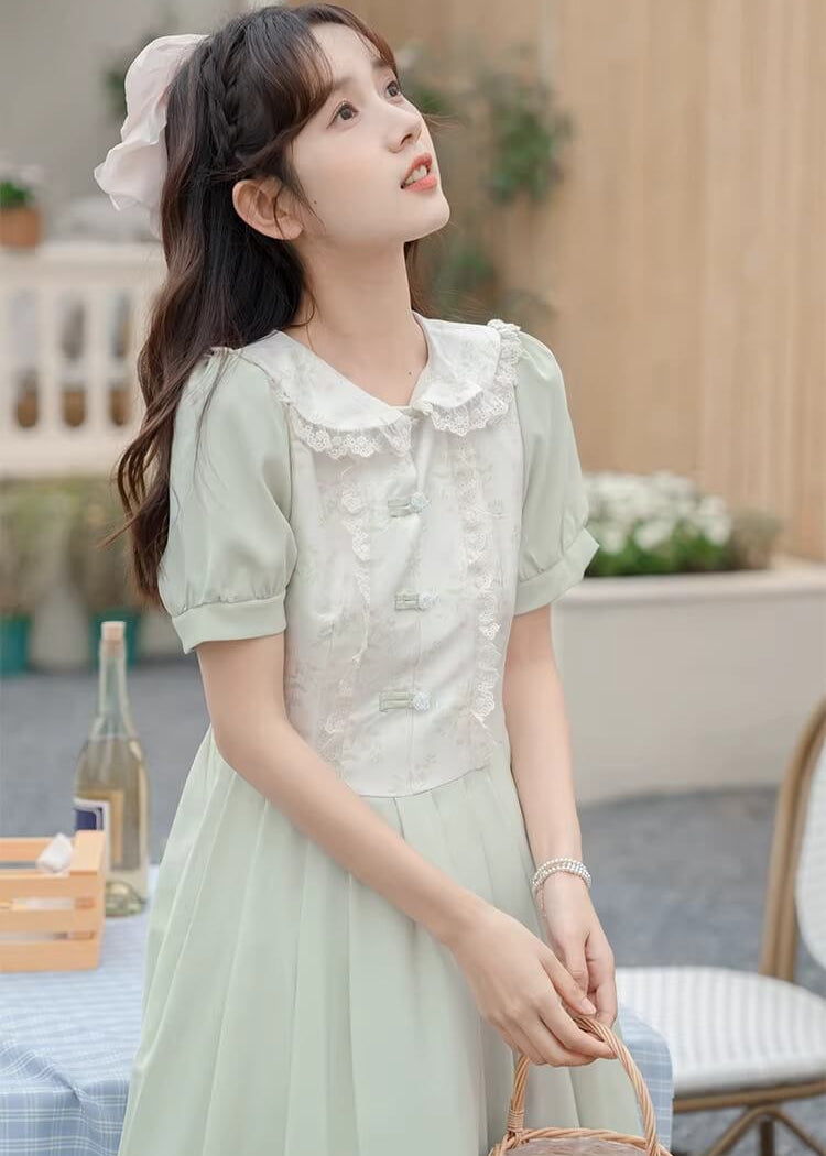 《プリンセス気分のお出かけ服》若葉の風に揺れるワンピース