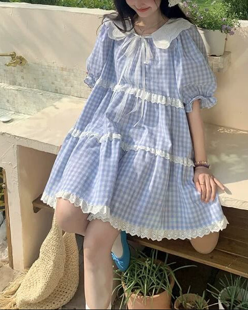 《ギンガムチェックで爽やかに》そよ風に揺れる休日チェックワンピース