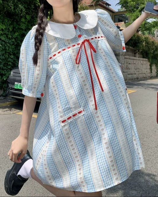 《赤リボンが映えるレトロガーリー》童話の休日にときめくワンピース