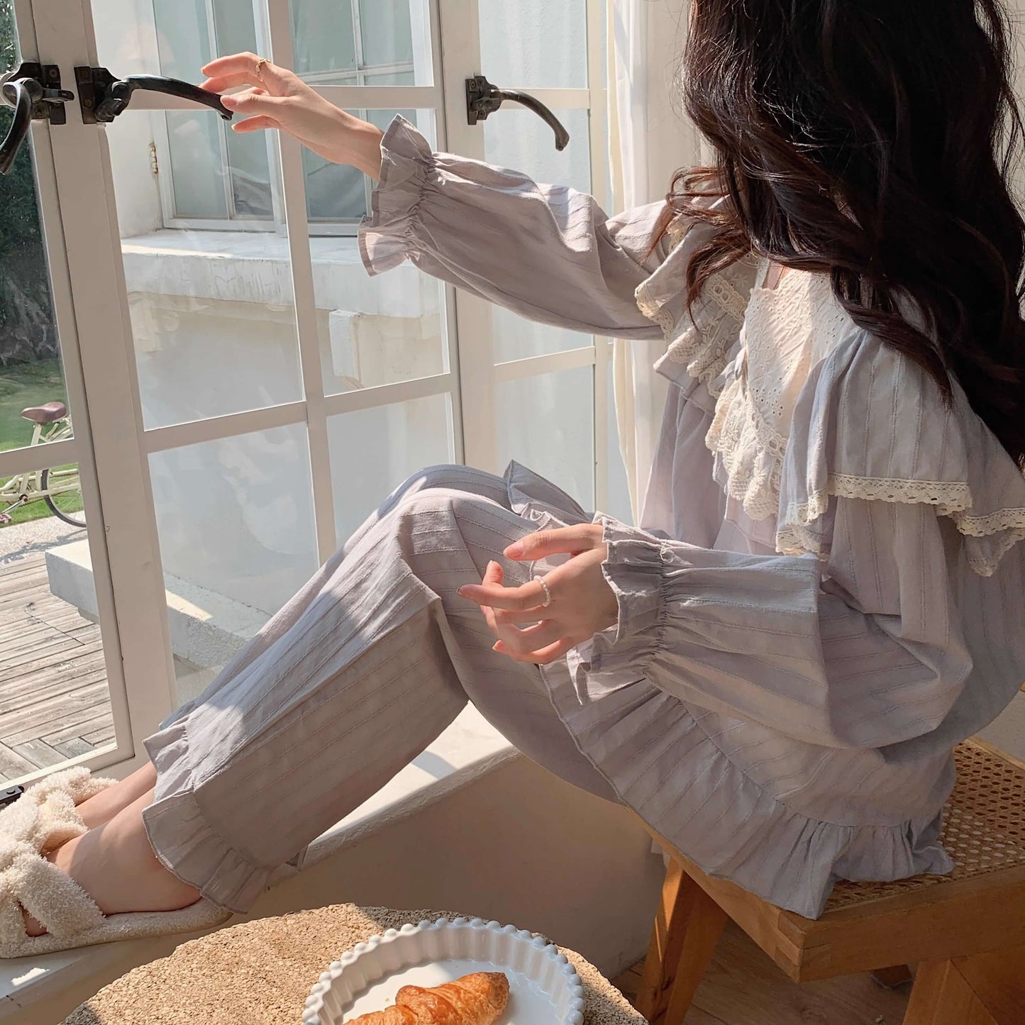 【選べる2タイプ】星灯りに包まれるフリルルームウェア（全2色）