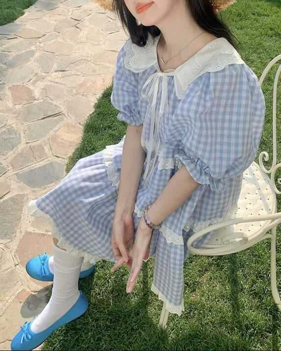 《ギンガムチェックで爽やかに》そよ風に揺れる休日チェックワンピース