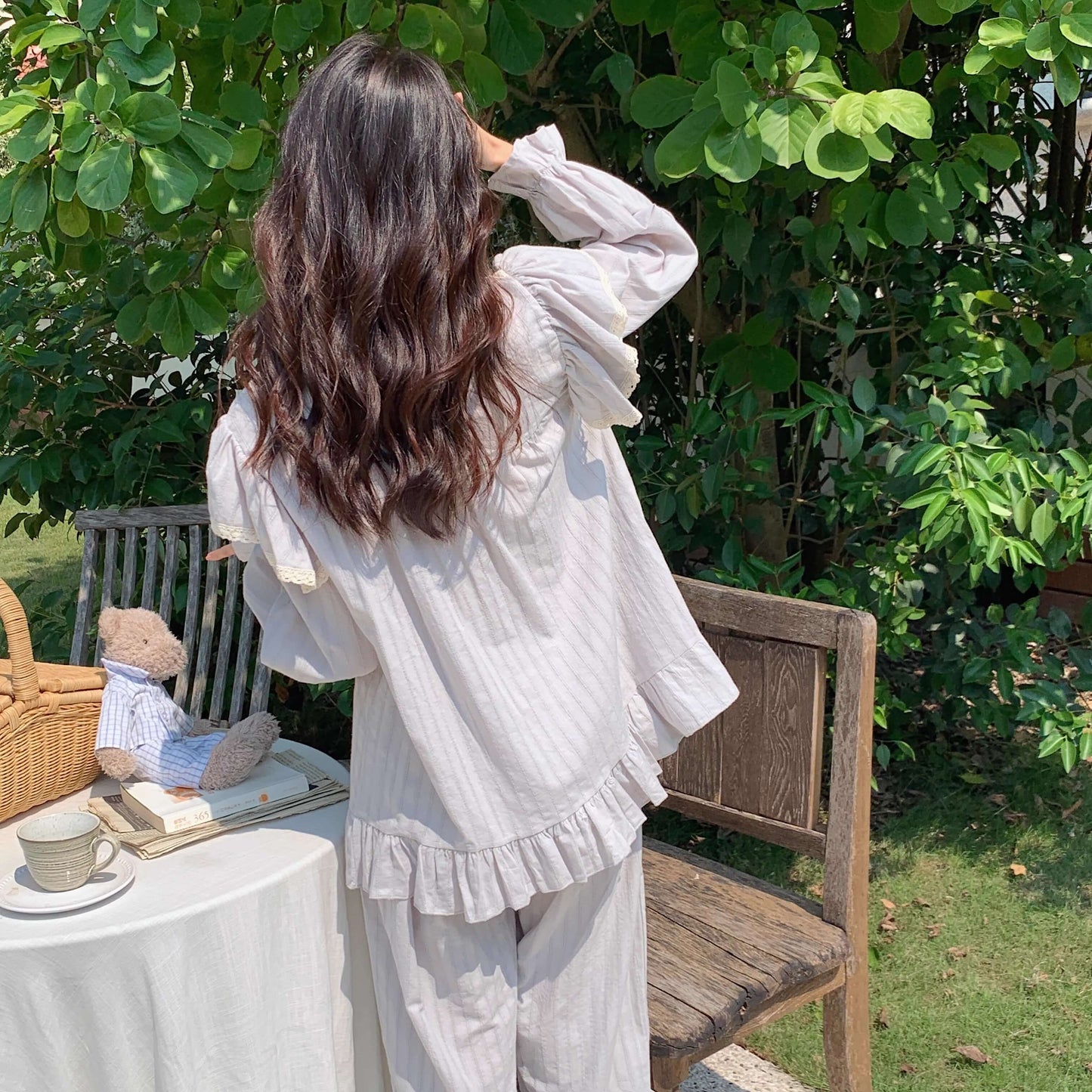 【選べる2タイプ】星灯りに包まれるフリルルームウェア（全2色）