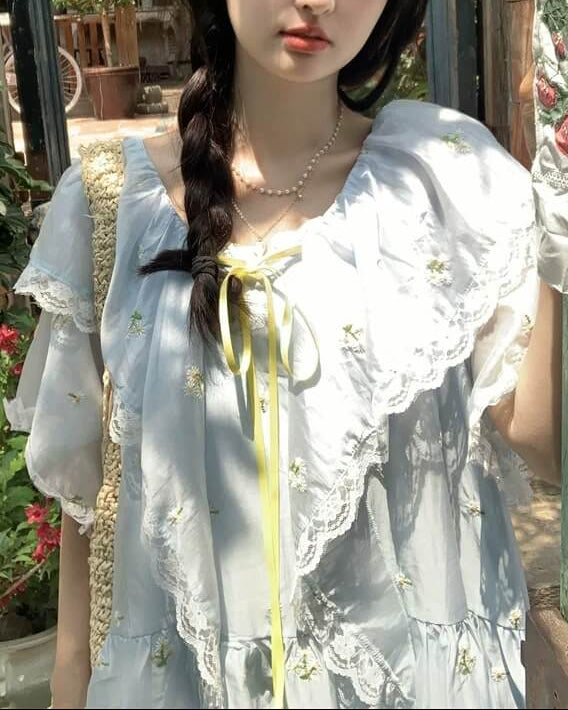 《ふんわり広がる爽やかブルー》お花畑で遊ぶ妖精のガーデンワンピース