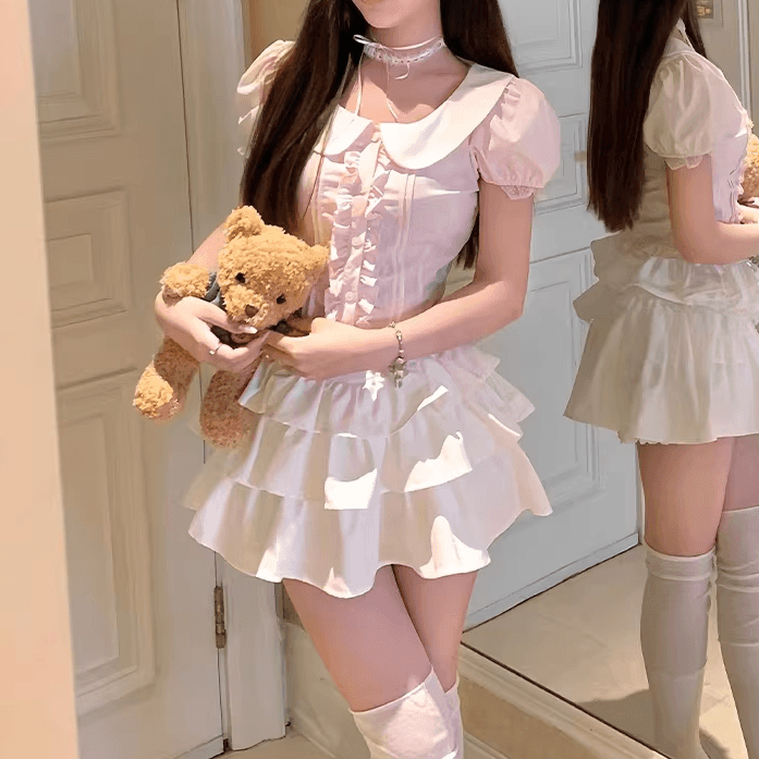《フリルの甘さに包まれて》ときめきを閉じ込めたシュガーフリルトップス