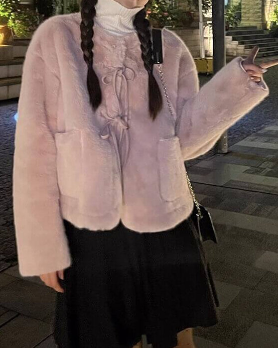 《あたたかさも可愛さも両立》ときめきの余韻をまとうリボンコート