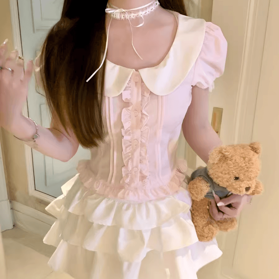 《フリルの甘さに包まれて》ときめきを閉じ込めたシュガーフリルトップス