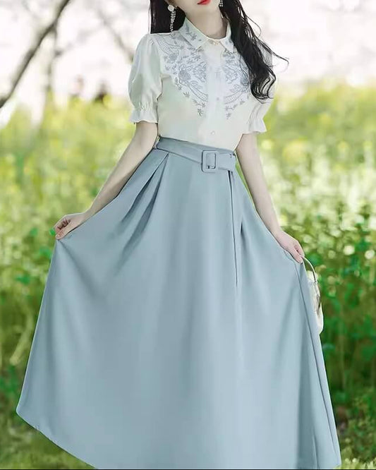 《袖を通した瞬間、物語のヒロイン》風に揺れる庭園セットアップ