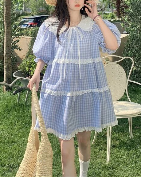 《ギンガムチェックで爽やかに》そよ風に揺れる休日チェックワンピース