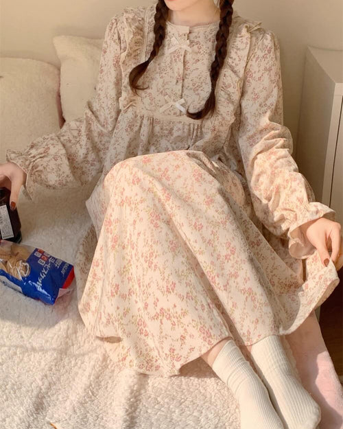 【選べる2タイプ】花咲く窓辺でまどろむルームウェア（全2色）