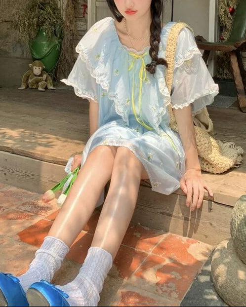 《ふんわり広がる爽やかブルー》お花畑で遊ぶ妖精のガーデンワンピース