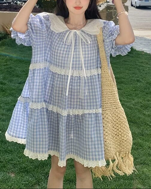 《ギンガムチェックで爽やかに》そよ風に揺れる休日チェックワンピース
