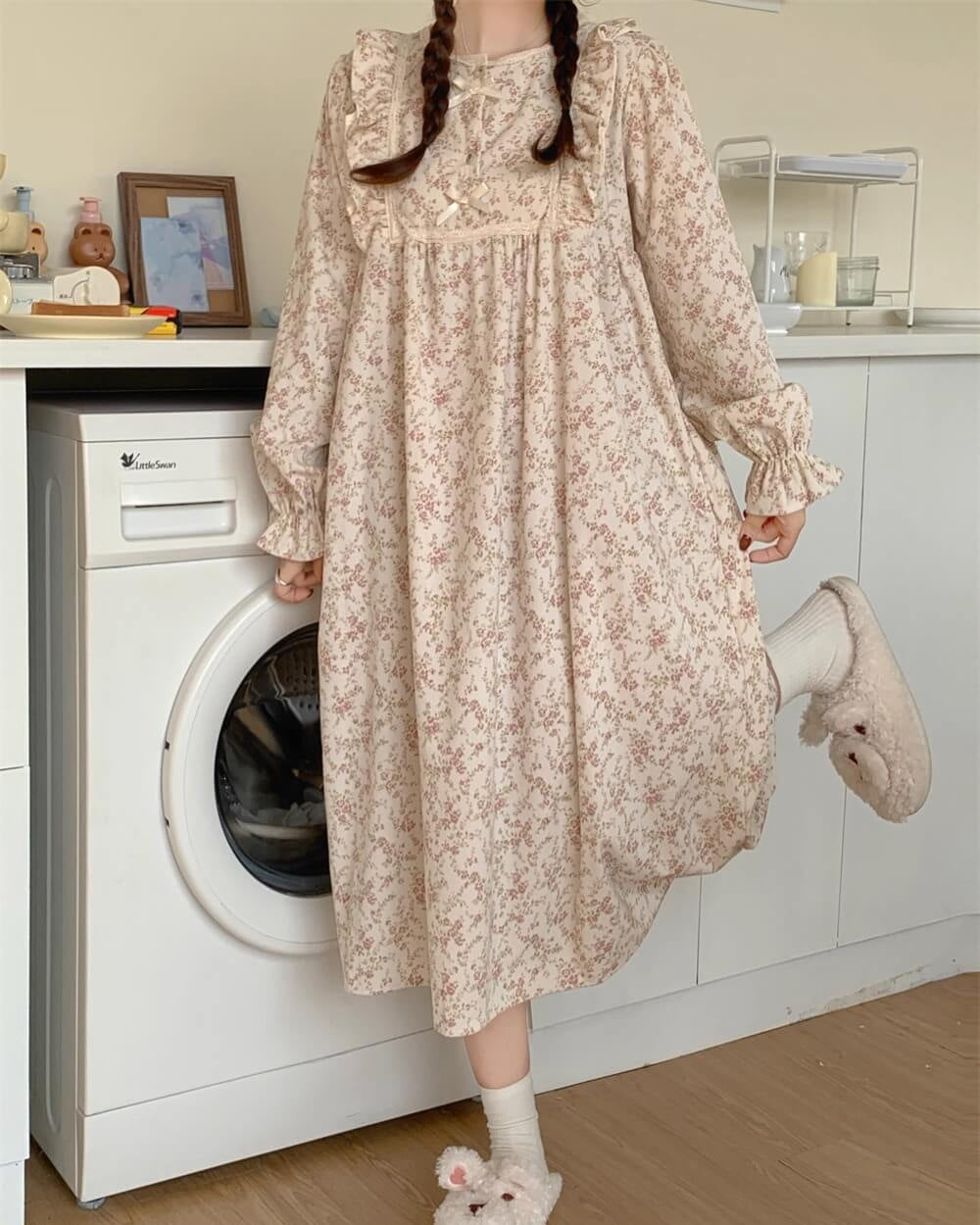 【選べる2タイプ】花咲く窓辺でまどろむルームウェア（全2色）