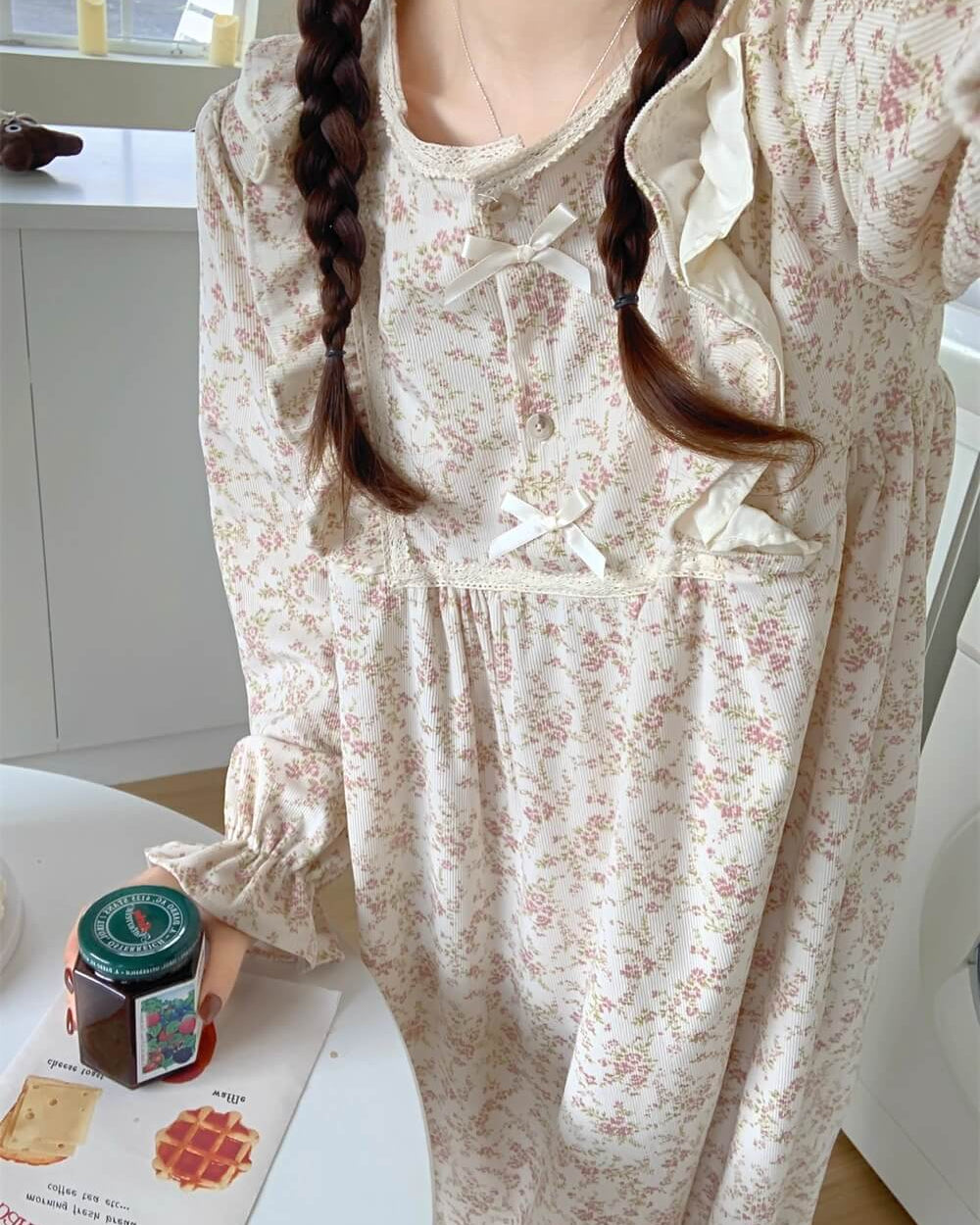 【選べる2タイプ】花咲く窓辺でまどろむルームウェア（全2色）