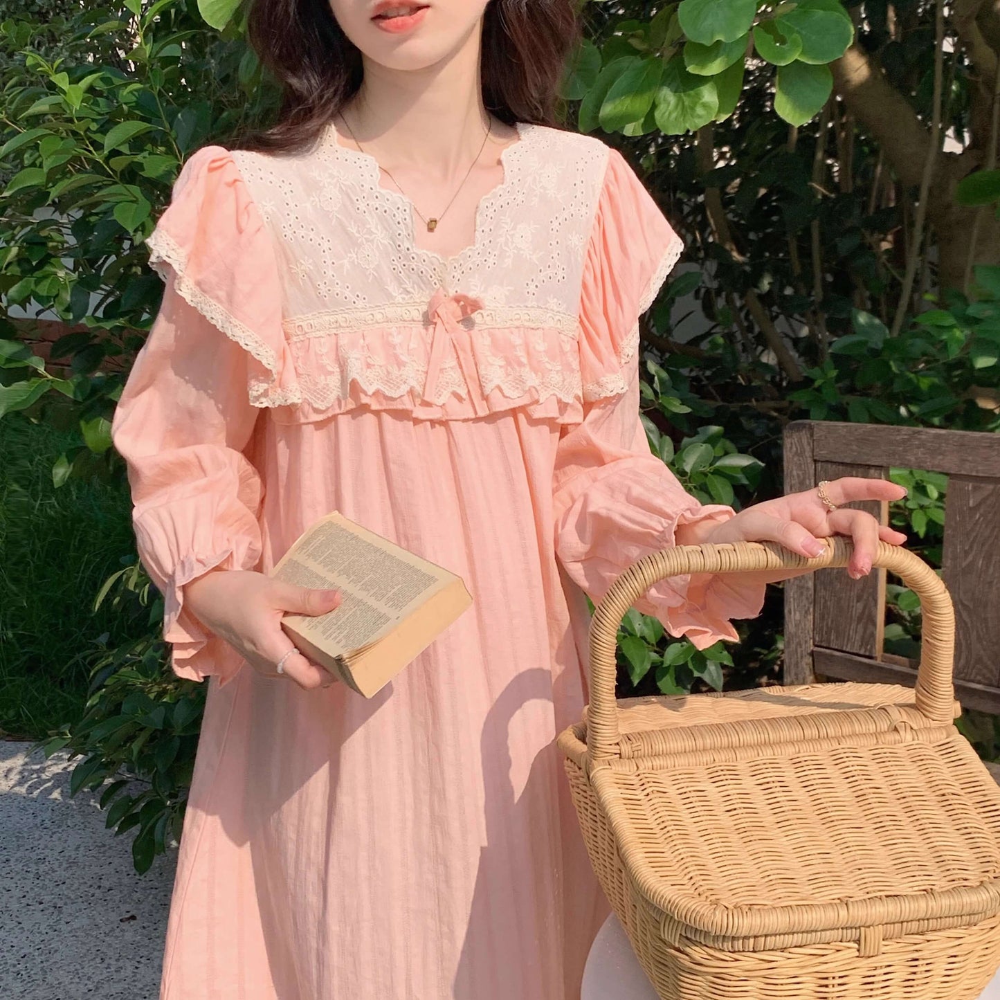 【選べる2タイプ】星灯りに包まれるフリルルームウェア（全2色）