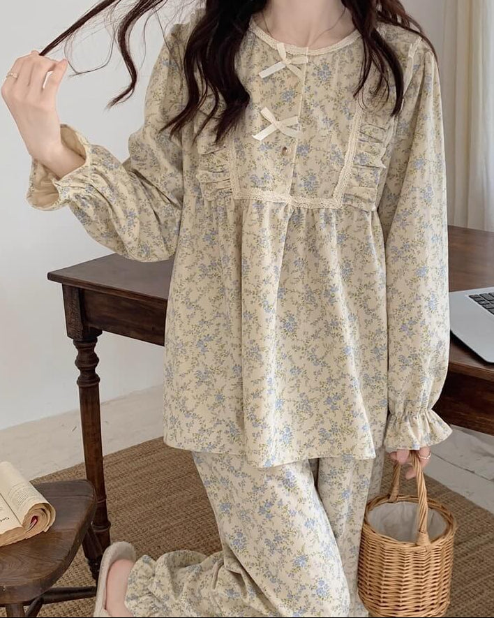 【選べる2タイプ】花咲く窓辺でまどろむルームウェア（全2色）