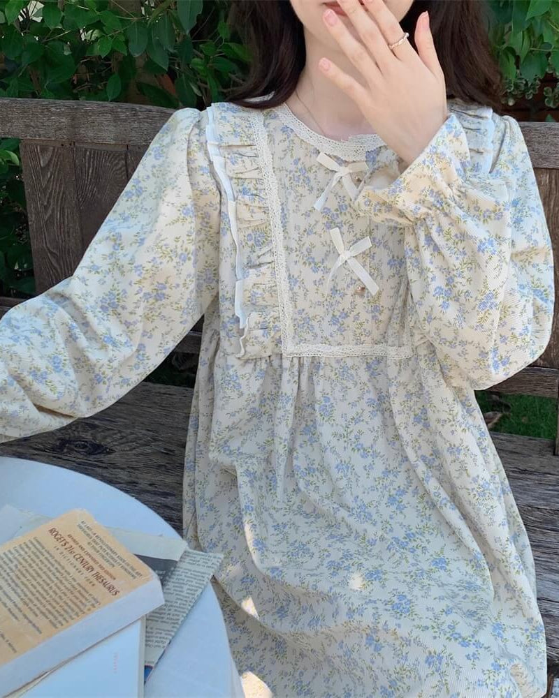 【選べる2タイプ】花咲く窓辺でまどろむルームウェア（全2色）