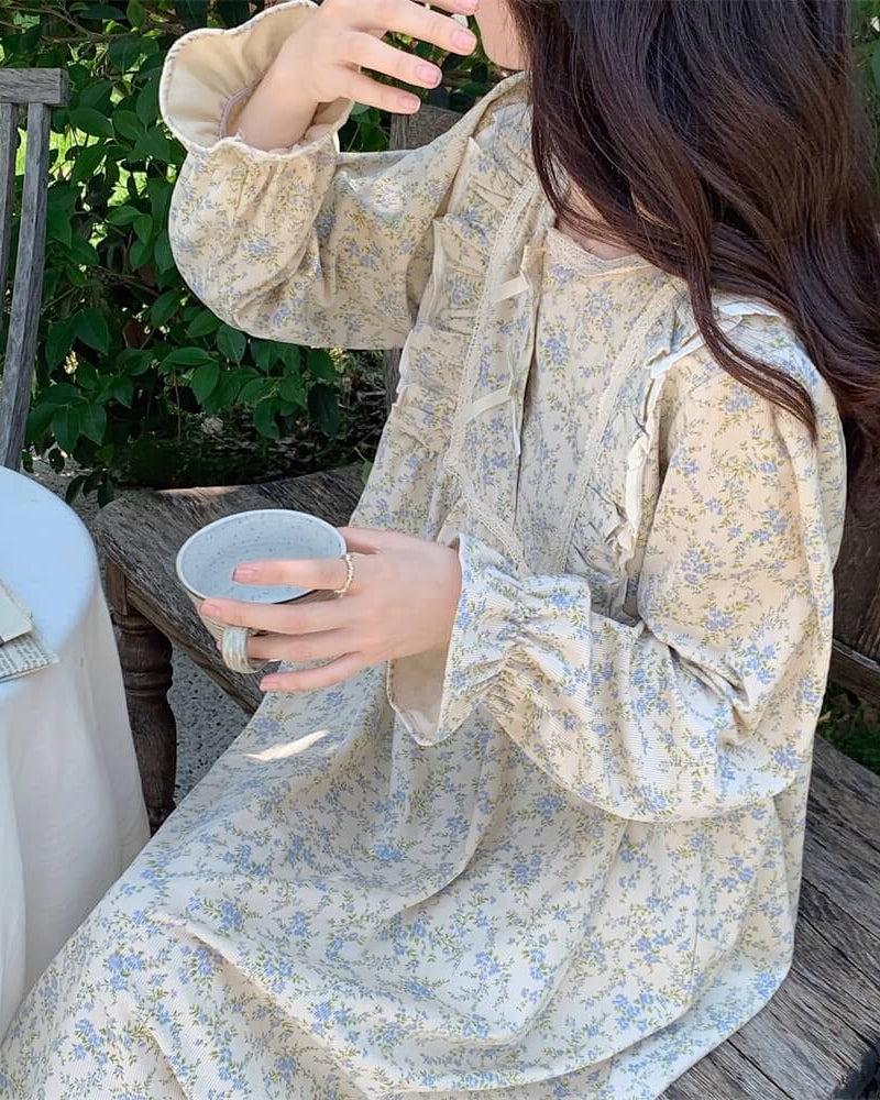 【選べる2タイプ】花咲く窓辺でまどろむルームウェア（全2色）