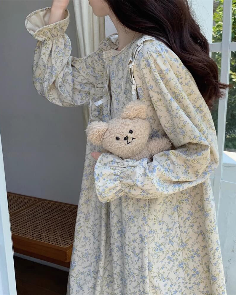 【選べる2タイプ】花咲く窓辺でまどろむルームウェア（全2色）