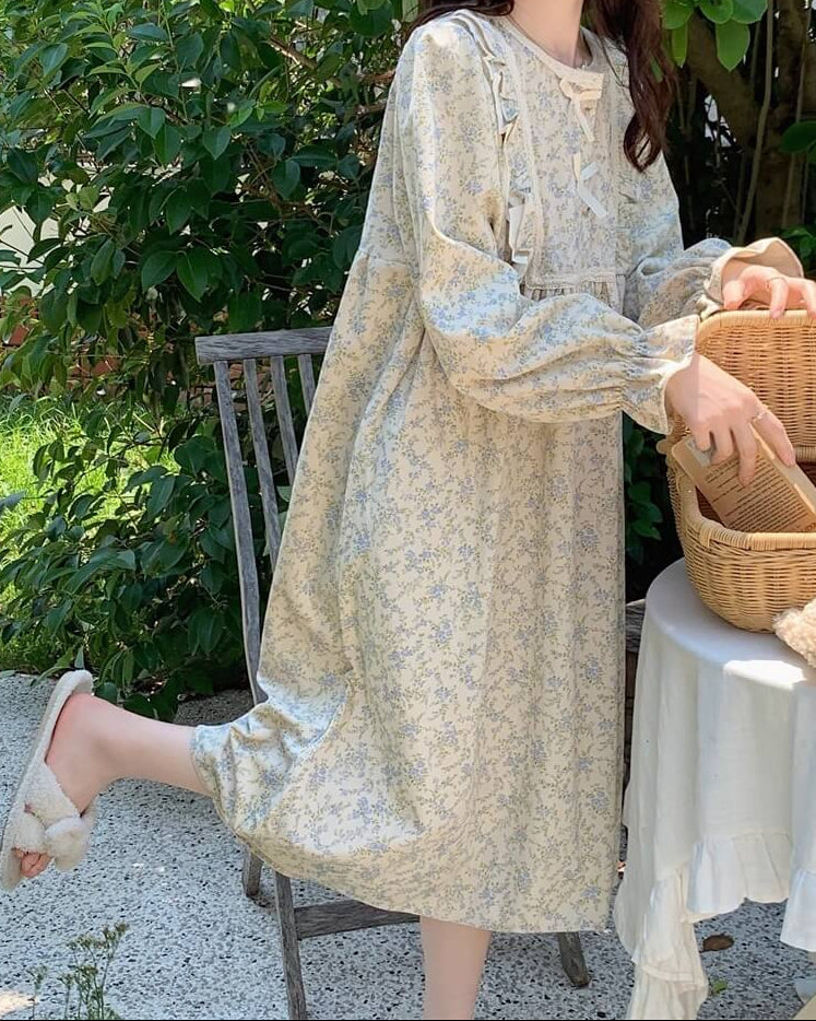 【選べる2タイプ】花咲く窓辺でまどろむルームウェア（全2色）