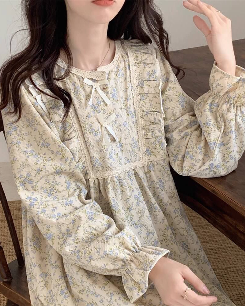 【選べる2タイプ】花咲く窓辺でまどろむルームウェア（全2色）