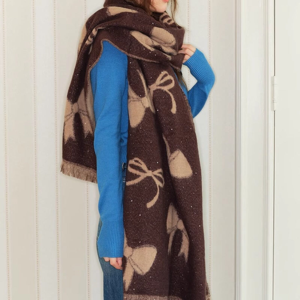 《巻くだけで上品》冬空に舞うリボンのマフラー ブラウン