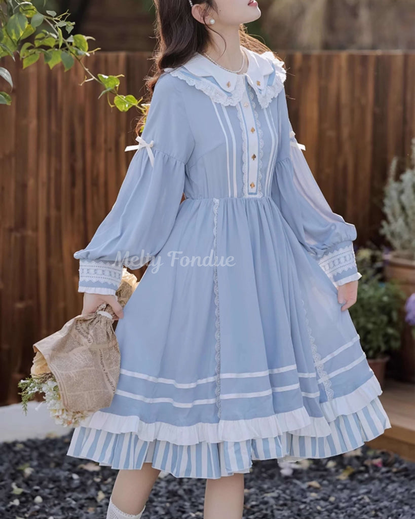 夢見がちな青のワンピース