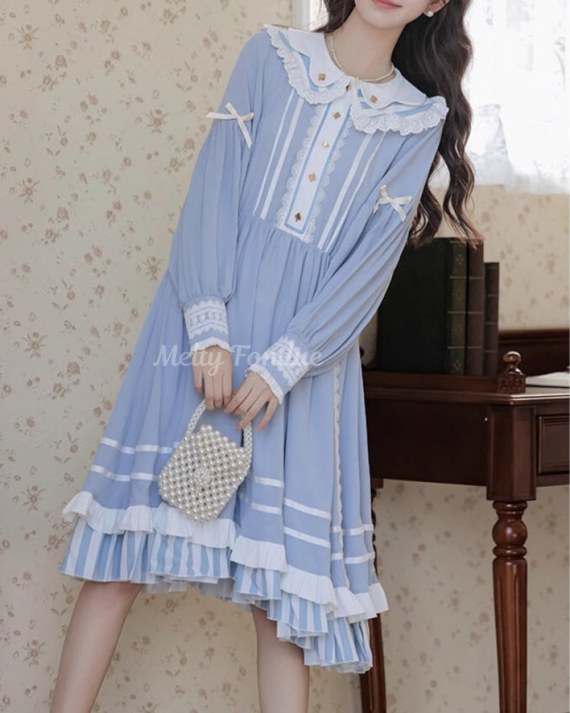 夢見がちな青のワンピース