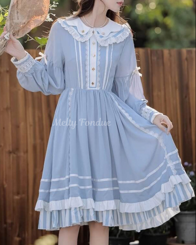 夢見がちな青のワンピース