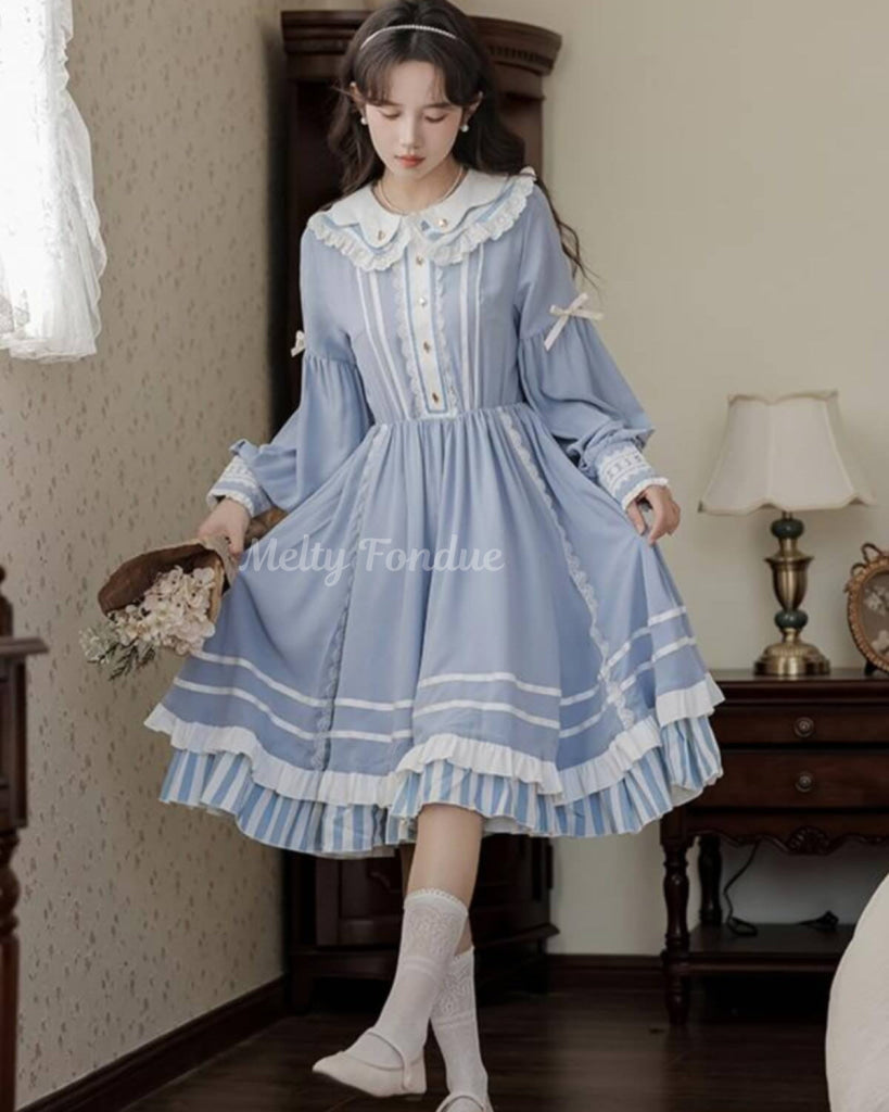 夢見がちな青のワンピース