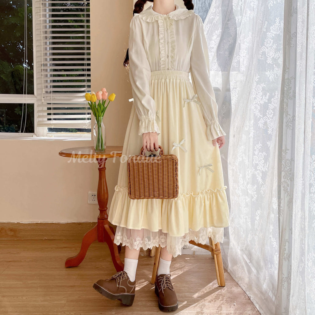 お城の階段駆け上がる魔法のスカート