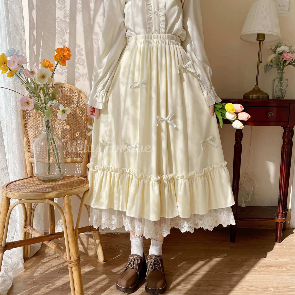 お城の階段駆け上がる魔法のスカート