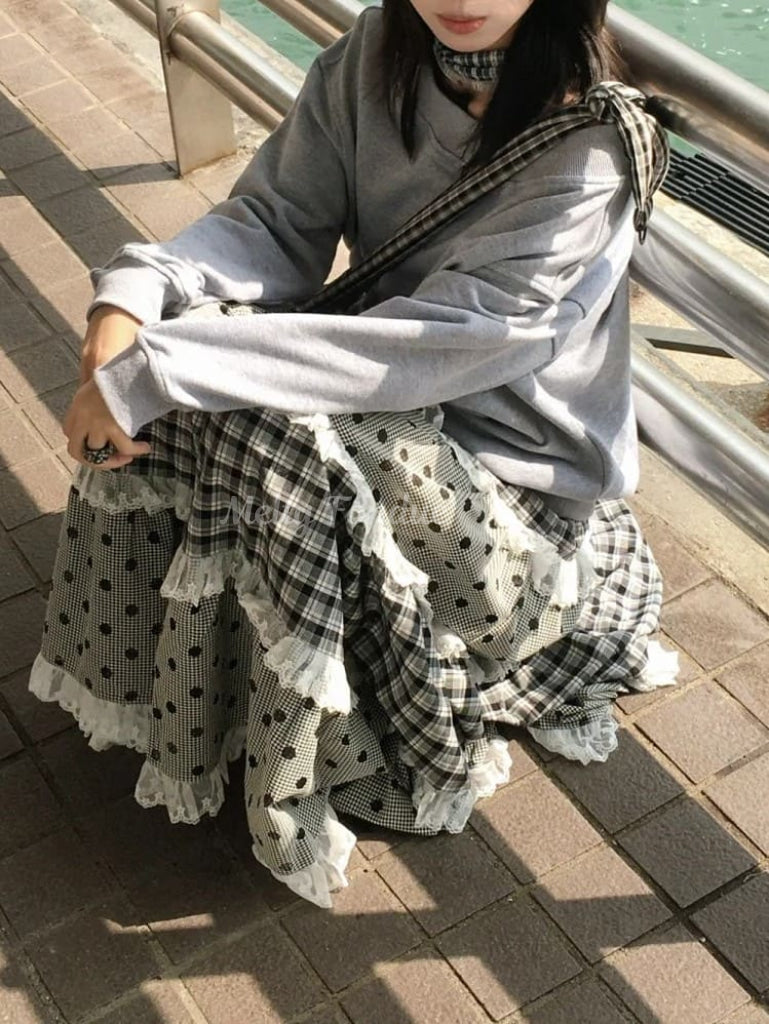 魅惑の少女の秘密スカート