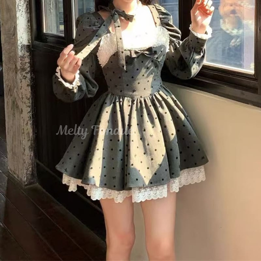 夢に見た一夜のパーティーワンピース