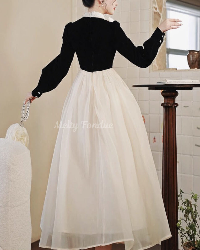 永遠を奏でる舞踏会のワンピース