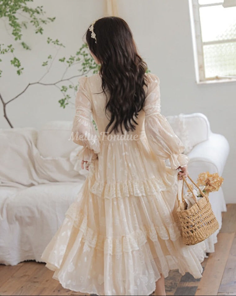 公式】《夢見る気持ちをそっと叶える、お姫様ドレス》物語に迷い込んだ