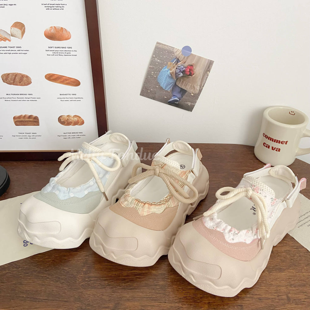 お空のもくもく雲シューズ（全3色）