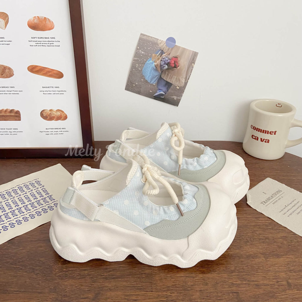 お空のもくもく雲シューズ（全3色）