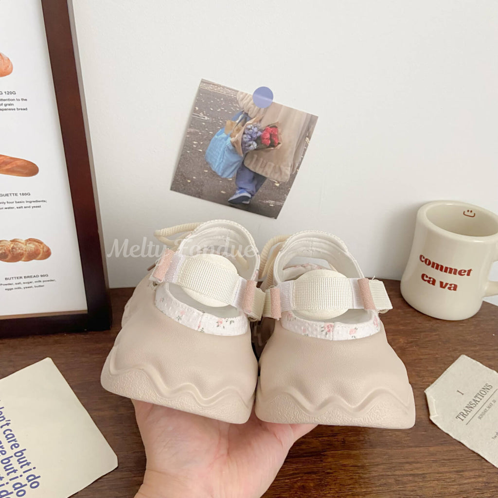 お空のもくもく雲シューズ（全3色）